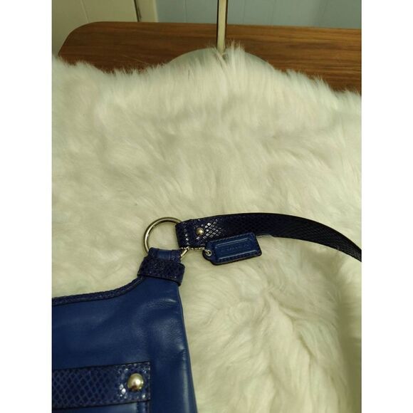 NWOT Cobalt Blue Leather Coach Crossbody - Picture 8 of 8